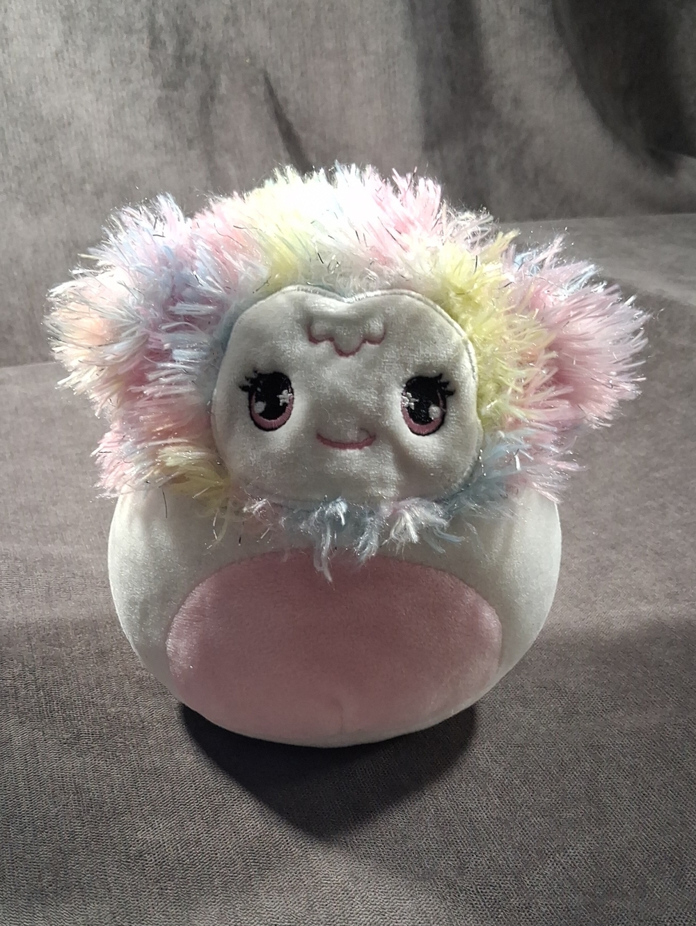 Squishmallows Amara The Yeti Pink Blue Yellow Stuffed Toy Plush VG 5"